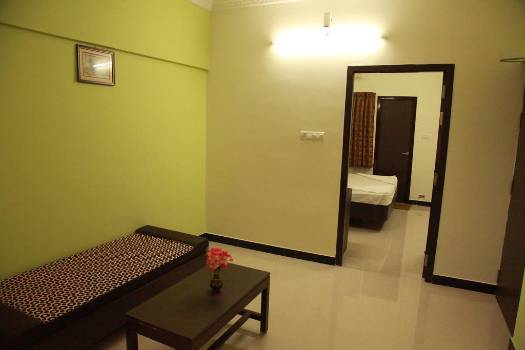 Отель Jeyam Residency, Кумбаконам Номер фото