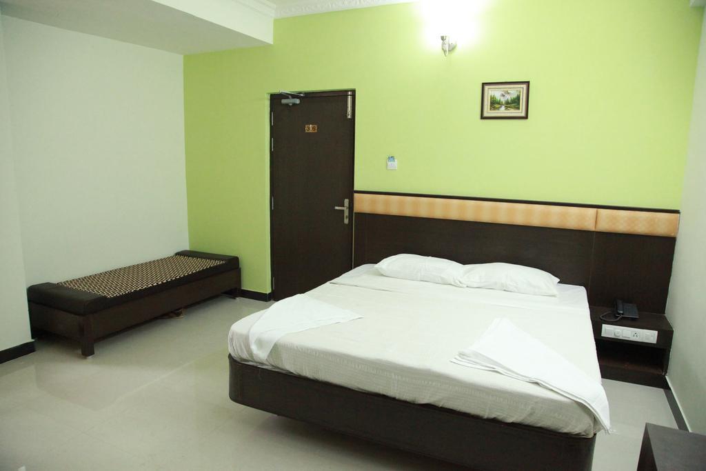 Отель Jeyam Residency, Кумбаконам Номер фото