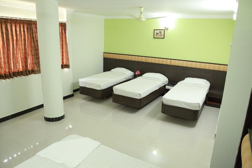 Отель Jeyam Residency, Кумбаконам Номер фото